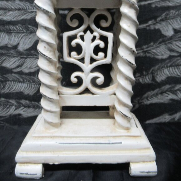 Vintage Style Mantle Clock (Heavy Polyresin) Battery Operated - Picture 3 of 11